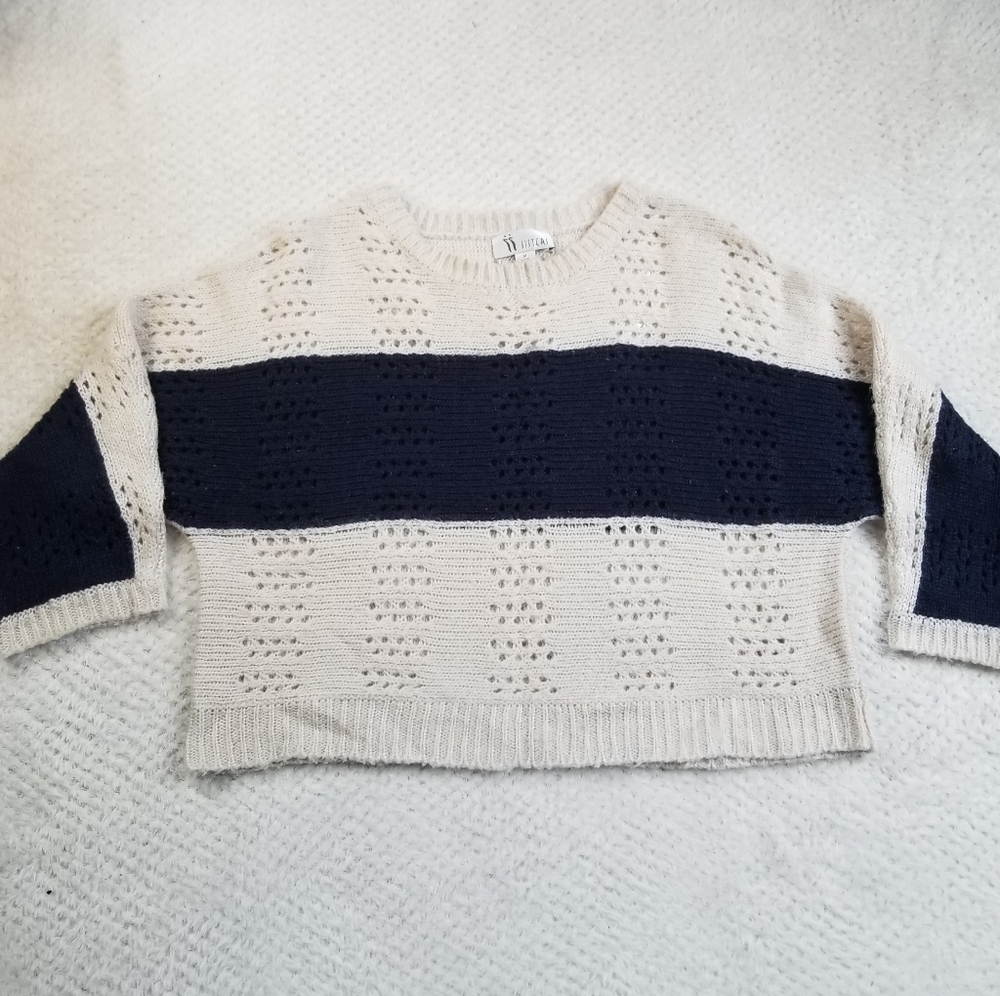 ii Sisters sz M loose knit crop sweater boho